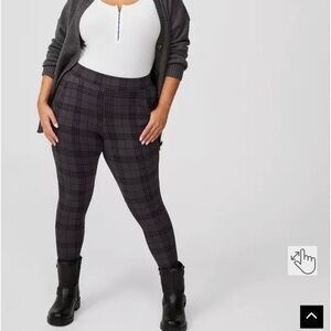 Torrid Black Plaid Leggings